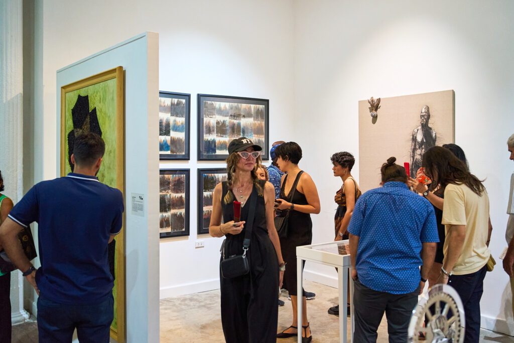 Una reflexión artística sobre el tiempo y su materialidad Una reflexión artística sobre el tiempo y su materialidad
